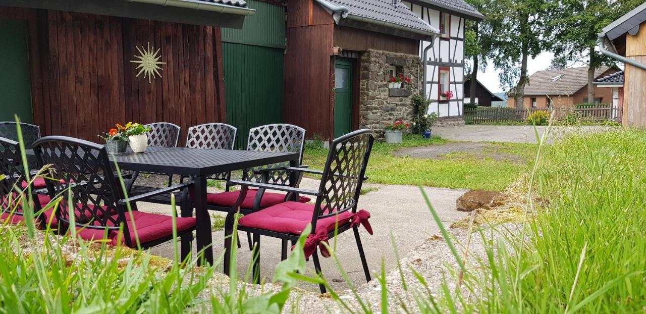 Super Gemuetlich - Daspaterhaus Monschau Bagian luar foto